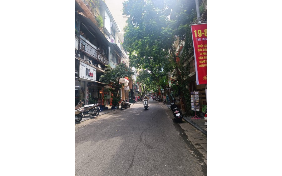 Cho thuê MBKD phố Chân Cầm ( góc Phủ Doãn), Hà Nội. Dt 30m - 2 tầng, MT 4m - Giá 24 Triệu 0865089699